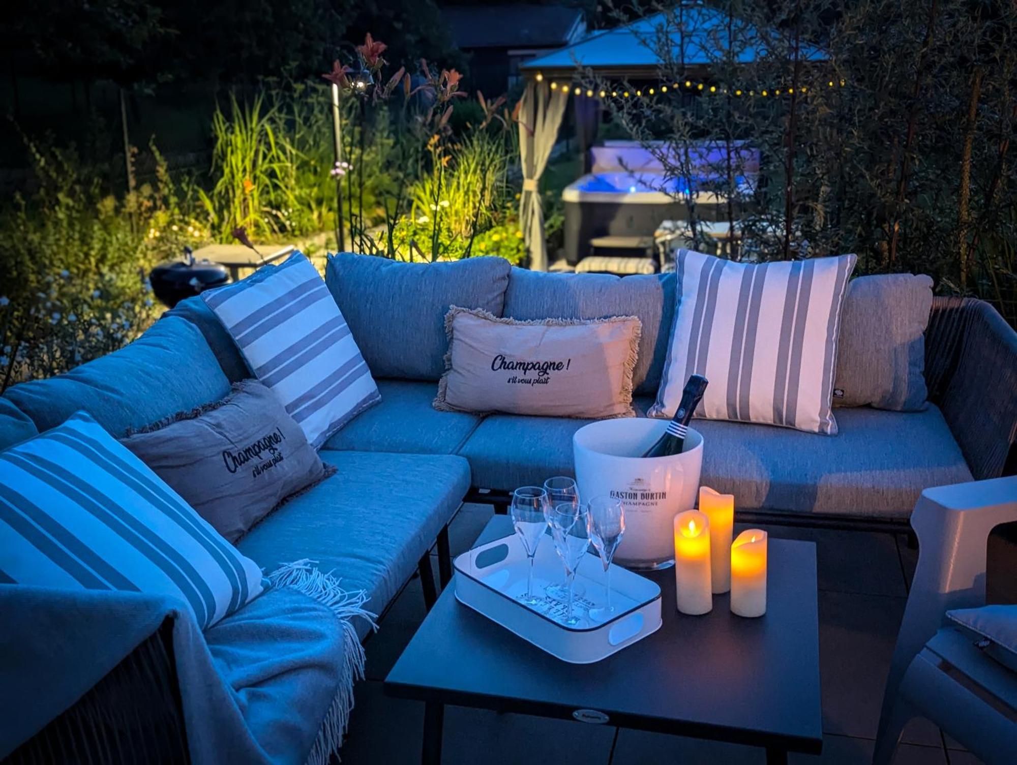 Le Cemarose: Spa, Jardin, Terrasse Et Jolie Vue Au Coeur D'Epernay Bagian luar foto