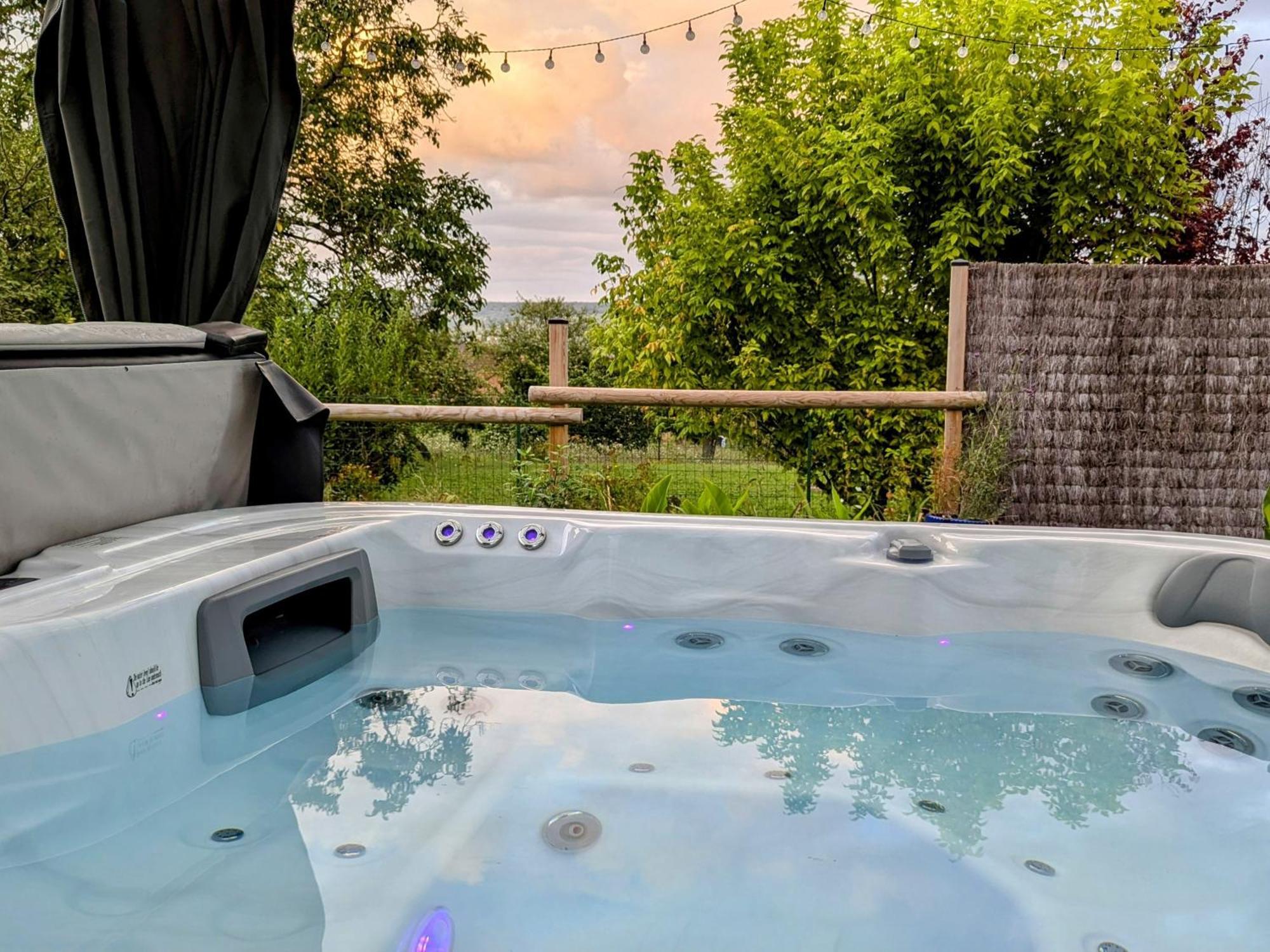 Le Cemarose: Spa, Jardin, Terrasse Et Jolie Vue Au Coeur D'Epernay Bagian luar foto